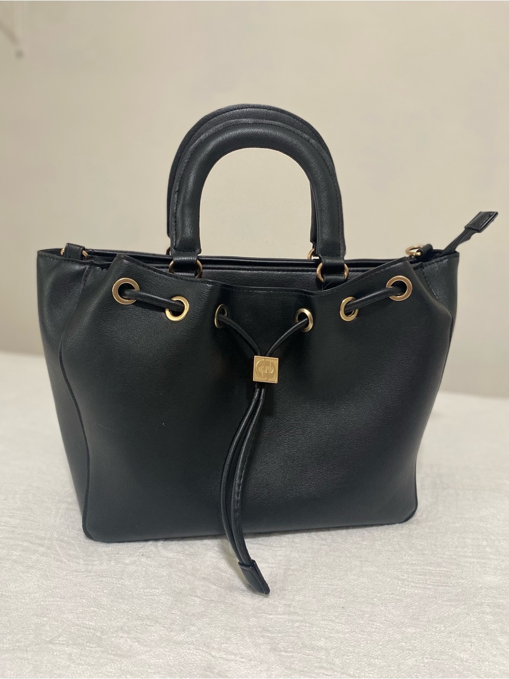 Time and Tru Women’s Brynlee Faux Leather Tote Handbag Black Drawstring  Bag